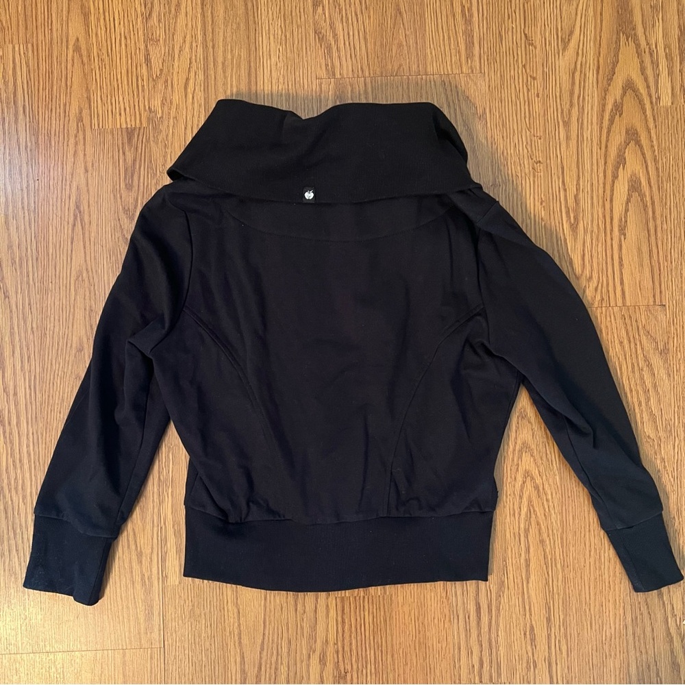 Apple Bottoms Women’s Black Jacket with Geometric Design Size Medium - Picture 5 of 11